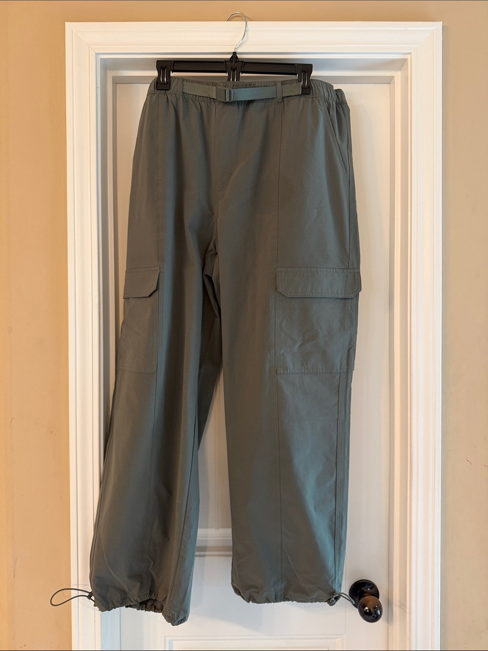 Women’s Avia Olive Green Cargo Pants with Drawstring Hem